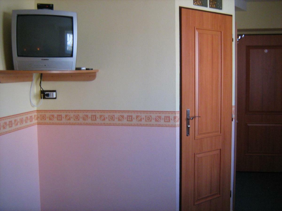 Penzion Albína - Restaurace Vysoké nad Jizerou Esterno foto